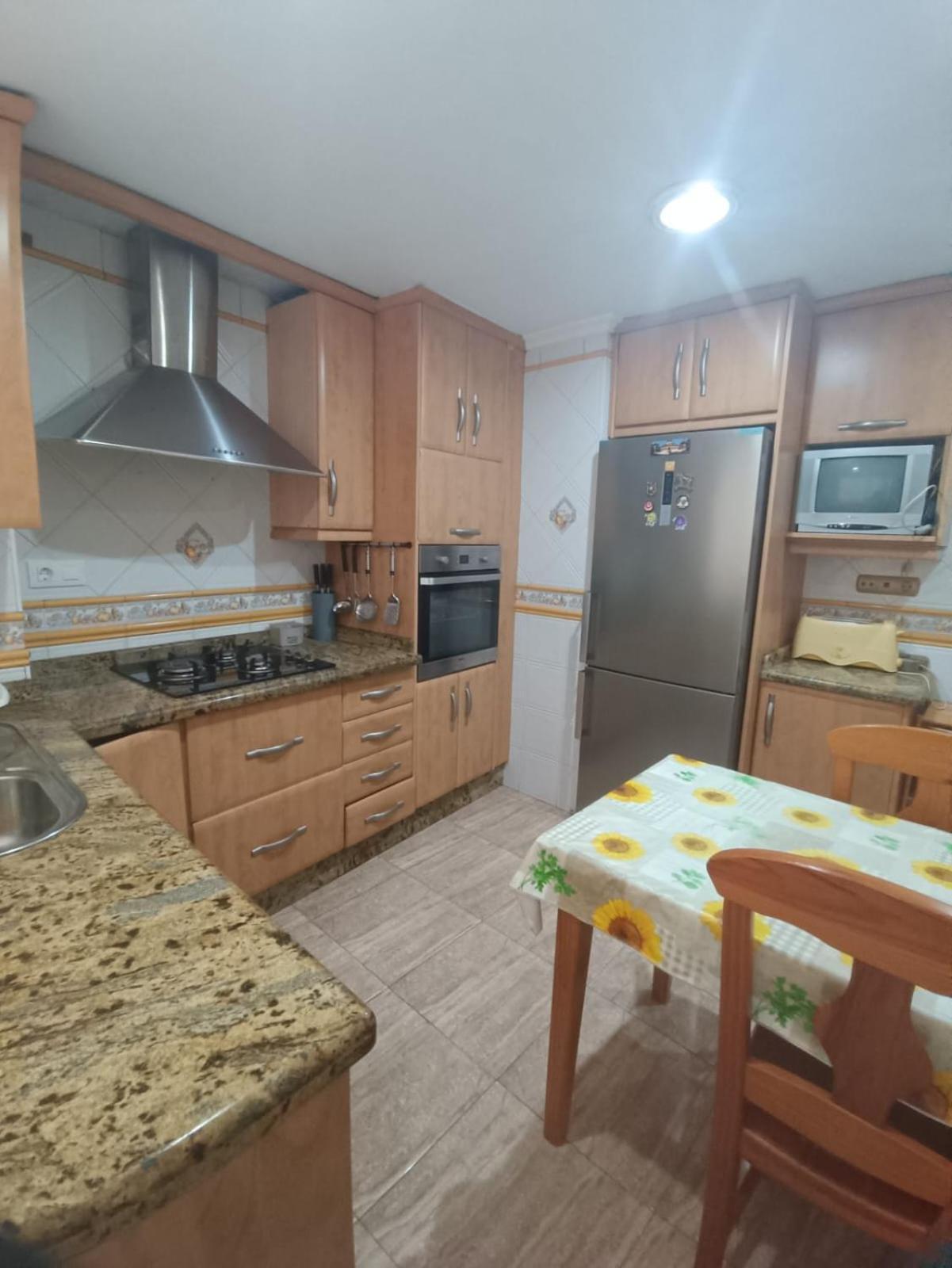 Pet Friendly - Apartamento Centrico Y Cerca De La Playa 산타 폴라 외부 사진